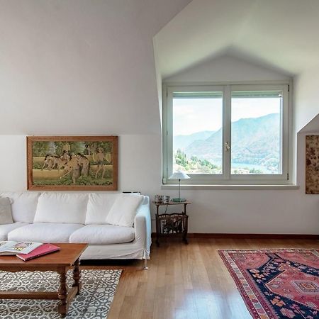 I D'A Charming Penthouse - Lake View- Como- House-130 Mt-2 Double Bedrooms And 2 Double Bathrooms A Spacious Living Room-Full Equipped Kitchen-Private Garden And Terrace-Private Covered Parking Exteriör bild