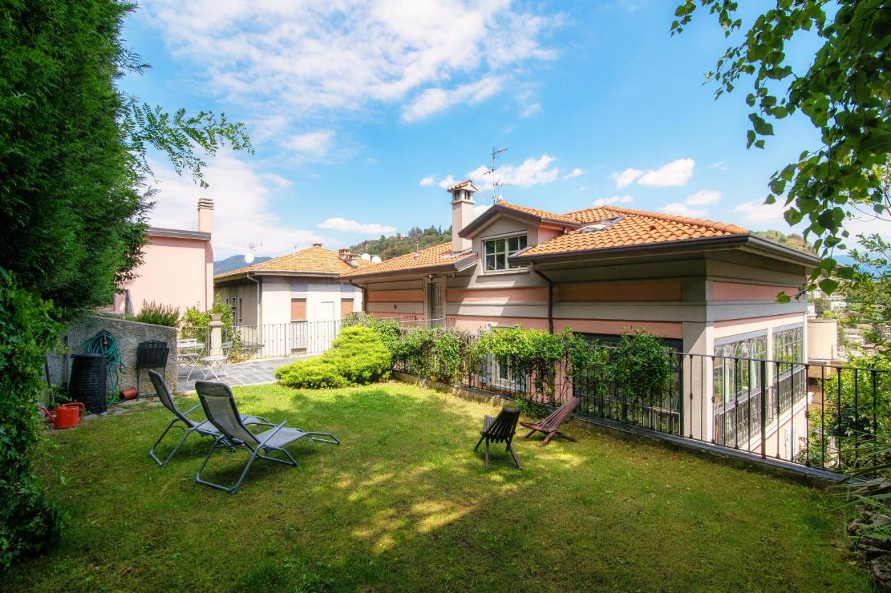 I D'A Charming Penthouse - Lake View- Como- House-130 Mt-2 Double Bedrooms And 2 Double Bathrooms A Spacious Living Room-Full Equipped Kitchen-Private Garden And Terrace-Private Covered Parking Exteriör bild
