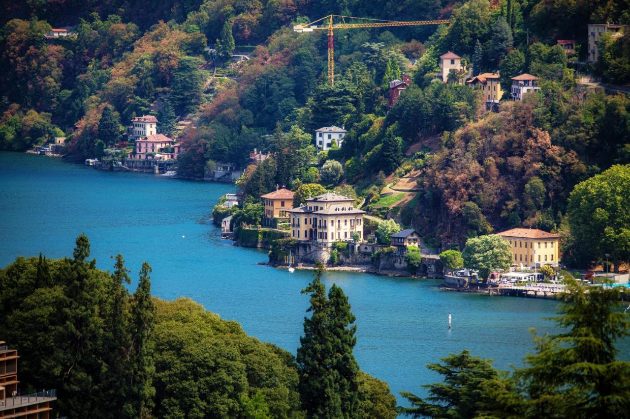 I D'A Charming Penthouse - Lake View- Como- House-130 Mt-2 Double Bedrooms And 2 Double Bathrooms A Spacious Living Room-Full Equipped Kitchen-Private Garden And Terrace-Private Covered Parking Exteriör bild