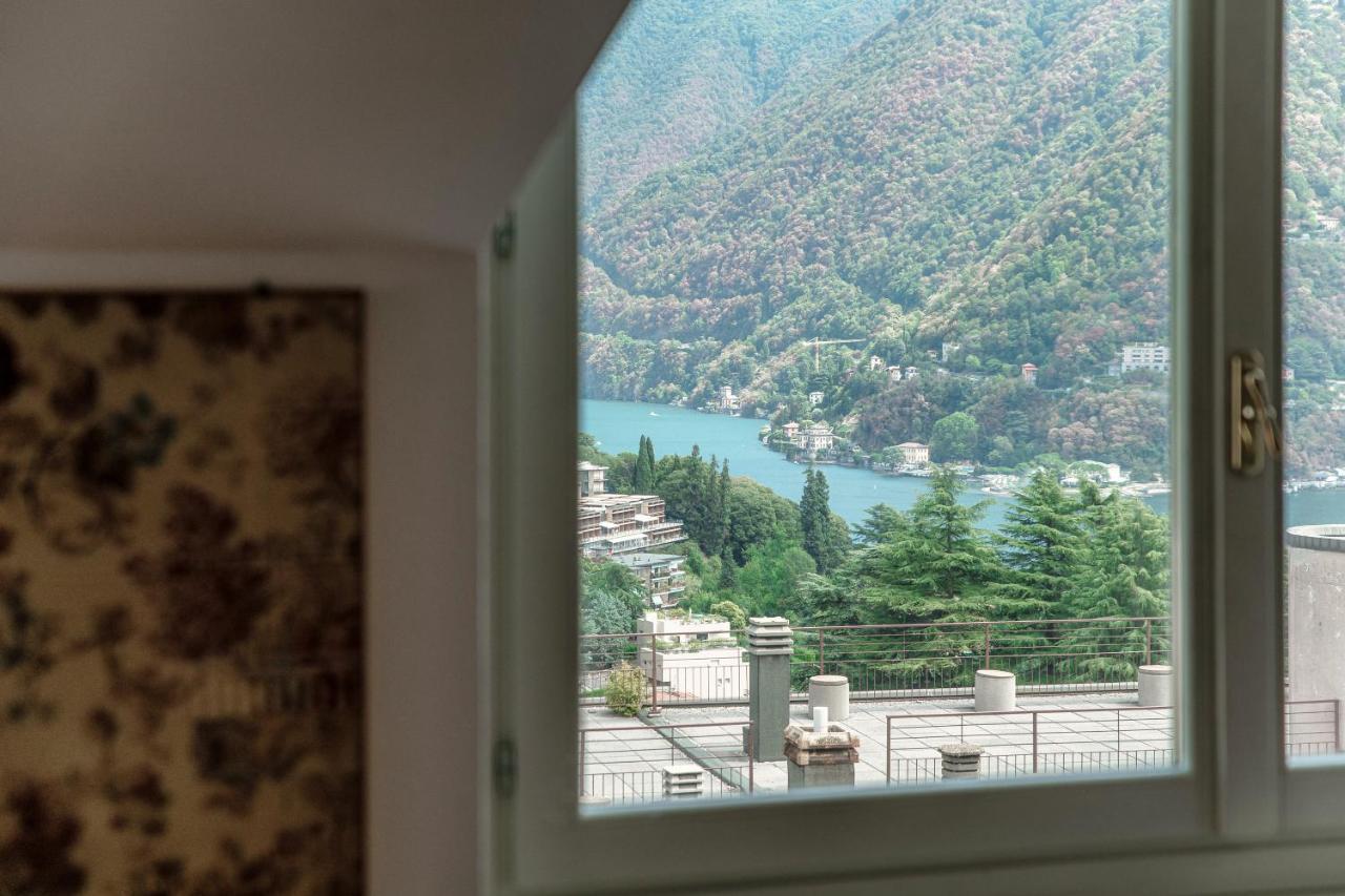 I D'A Charming Penthouse - Lake View- Como- House-130 Mt-2 Double Bedrooms And 2 Double Bathrooms A Spacious Living Room-Full Equipped Kitchen-Private Garden And Terrace-Private Covered Parking Exteriör bild