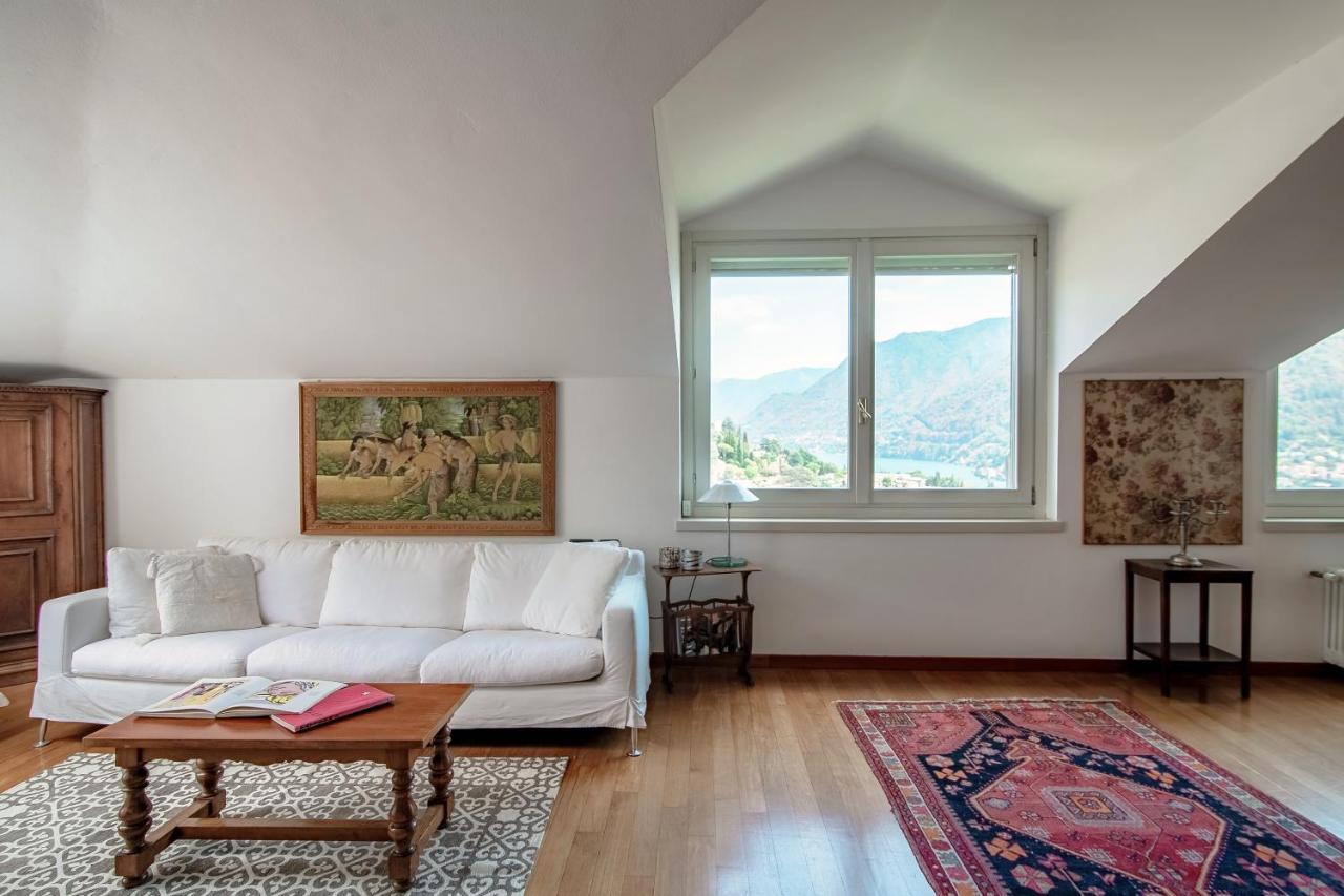 I D'A Charming Penthouse - Lake View- Como- House-130 Mt-2 Double Bedrooms And 2 Double Bathrooms A Spacious Living Room-Full Equipped Kitchen-Private Garden And Terrace-Private Covered Parking Exteriör bild