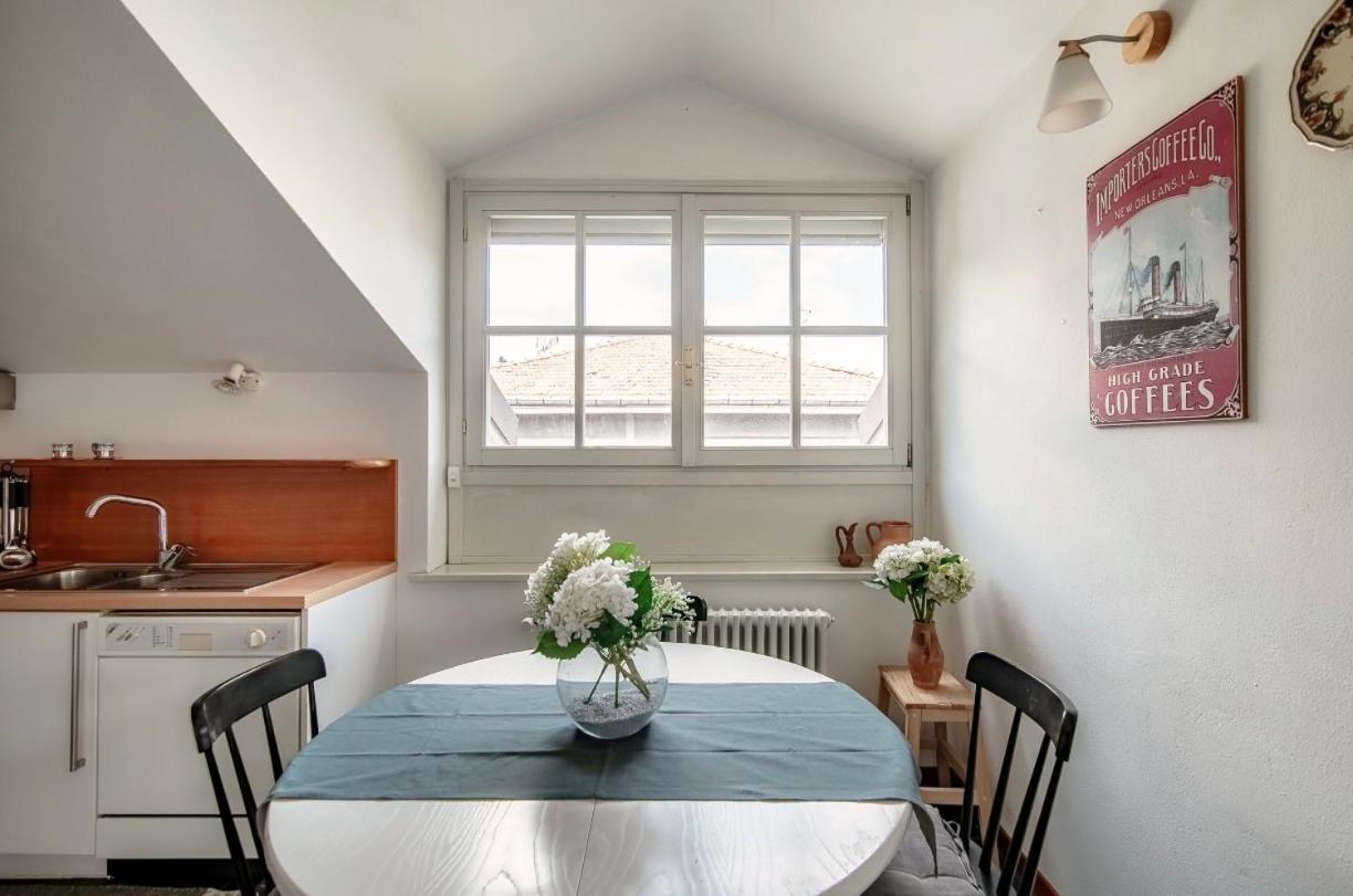 I D'A Charming Penthouse - Lake View- Como- House-130 Mt-2 Double Bedrooms And 2 Double Bathrooms A Spacious Living Room-Full Equipped Kitchen-Private Garden And Terrace-Private Covered Parking Exteriör bild