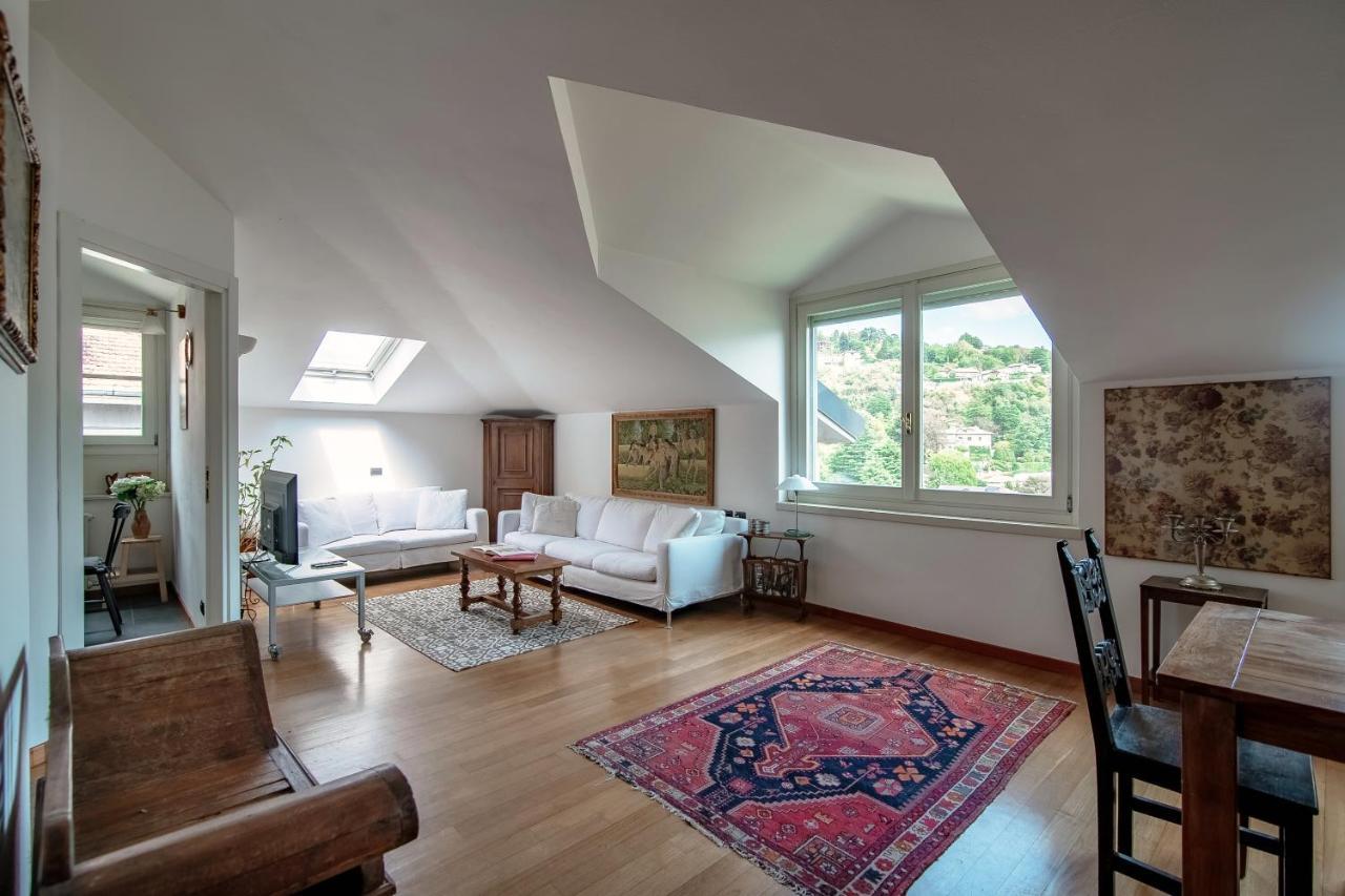 I D'A Charming Penthouse - Lake View- Como- House-130 Mt-2 Double Bedrooms And 2 Double Bathrooms A Spacious Living Room-Full Equipped Kitchen-Private Garden And Terrace-Private Covered Parking Exteriör bild